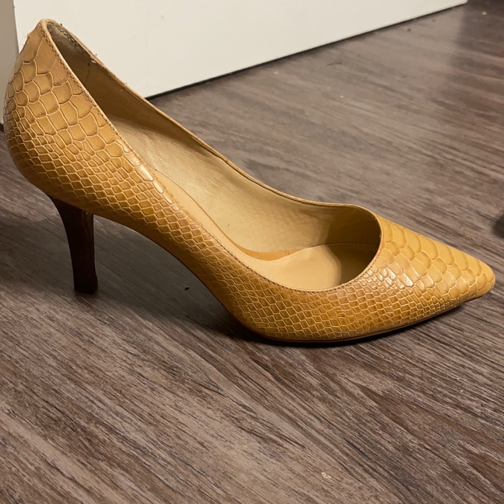 Antonio Melani heels